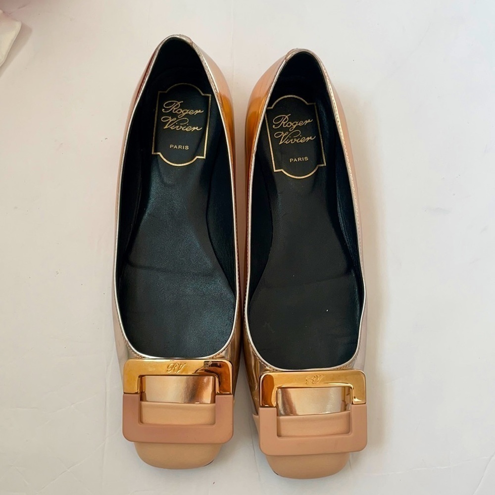Roger Vivier Tan rose gold U cut Trompette ballet flats 37